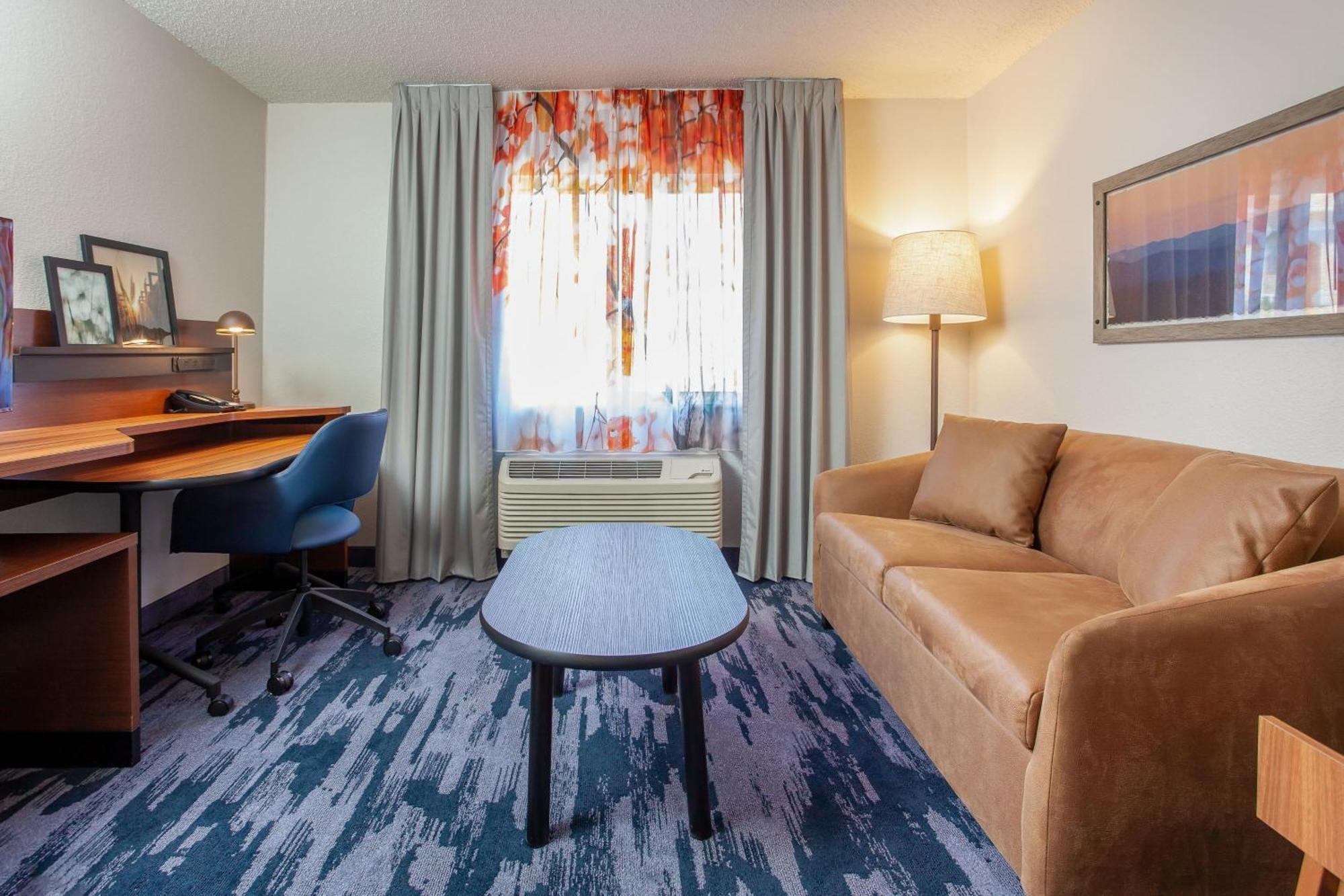 Fairfield By Marriott Hotel 3*