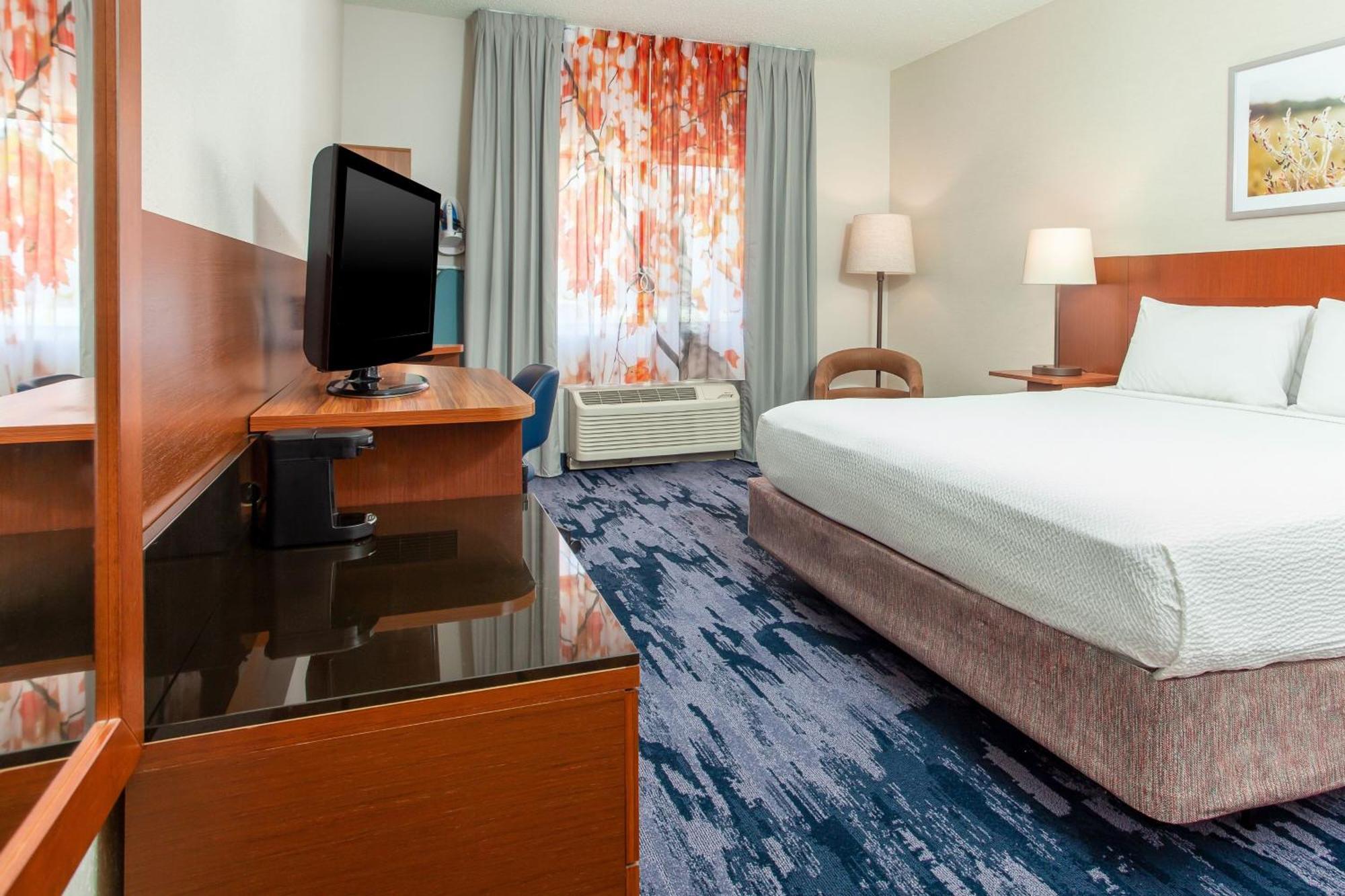Hotel Fairfield By Marriott 3*
